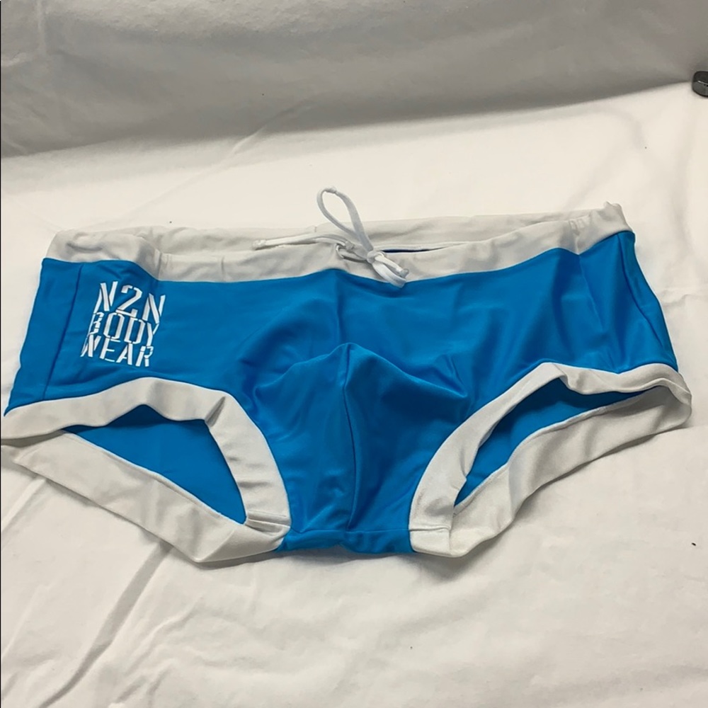 N2N square cut